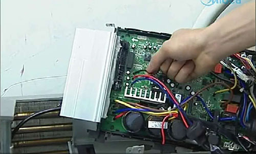 南开美的空调电话是多少